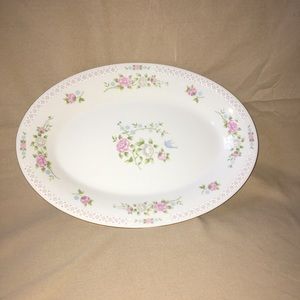 “Bird of Paradise” by Crown Ming Fine China